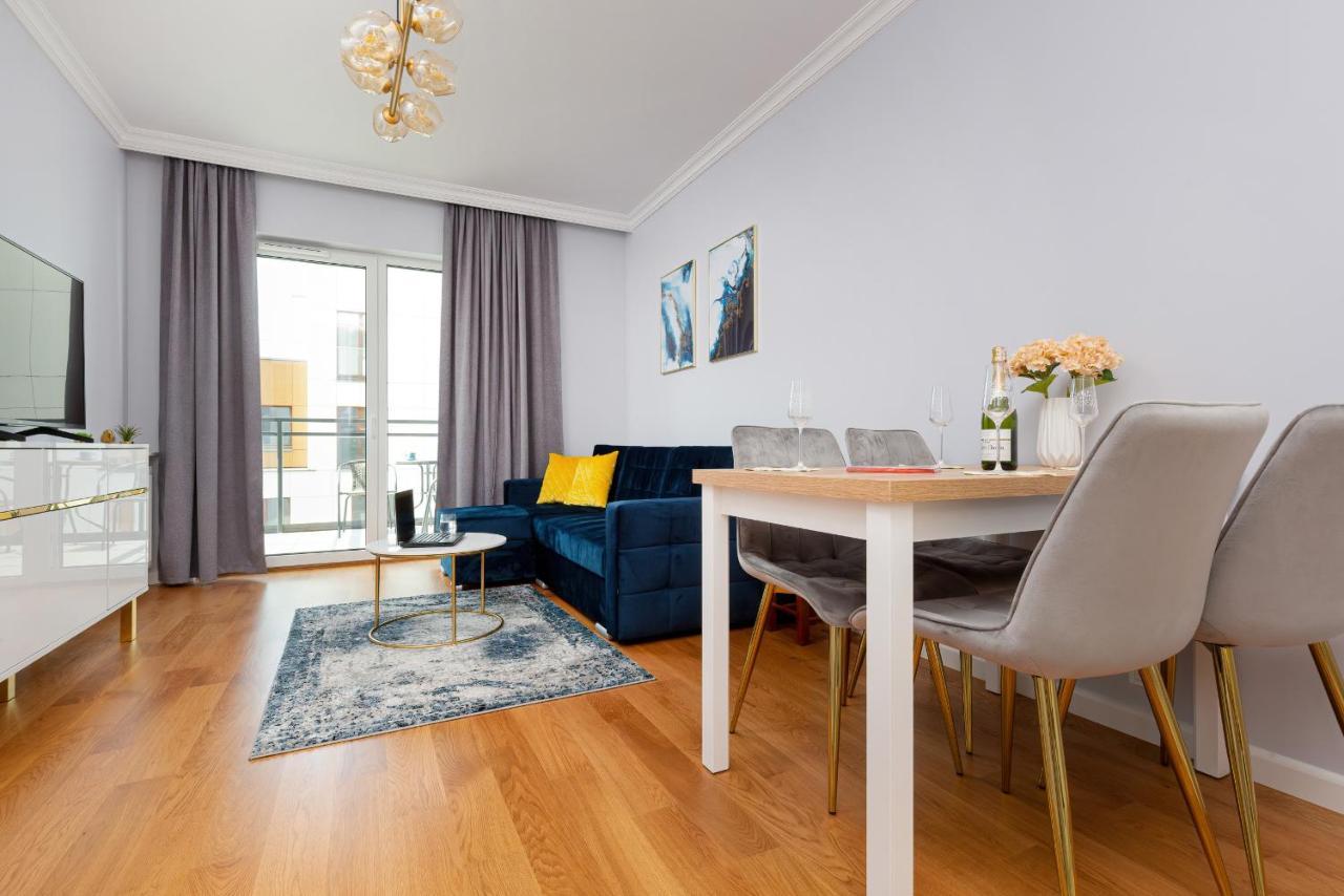Apartament Dom Przy Okrzei By Renters Prestige Varsavia Esterno foto