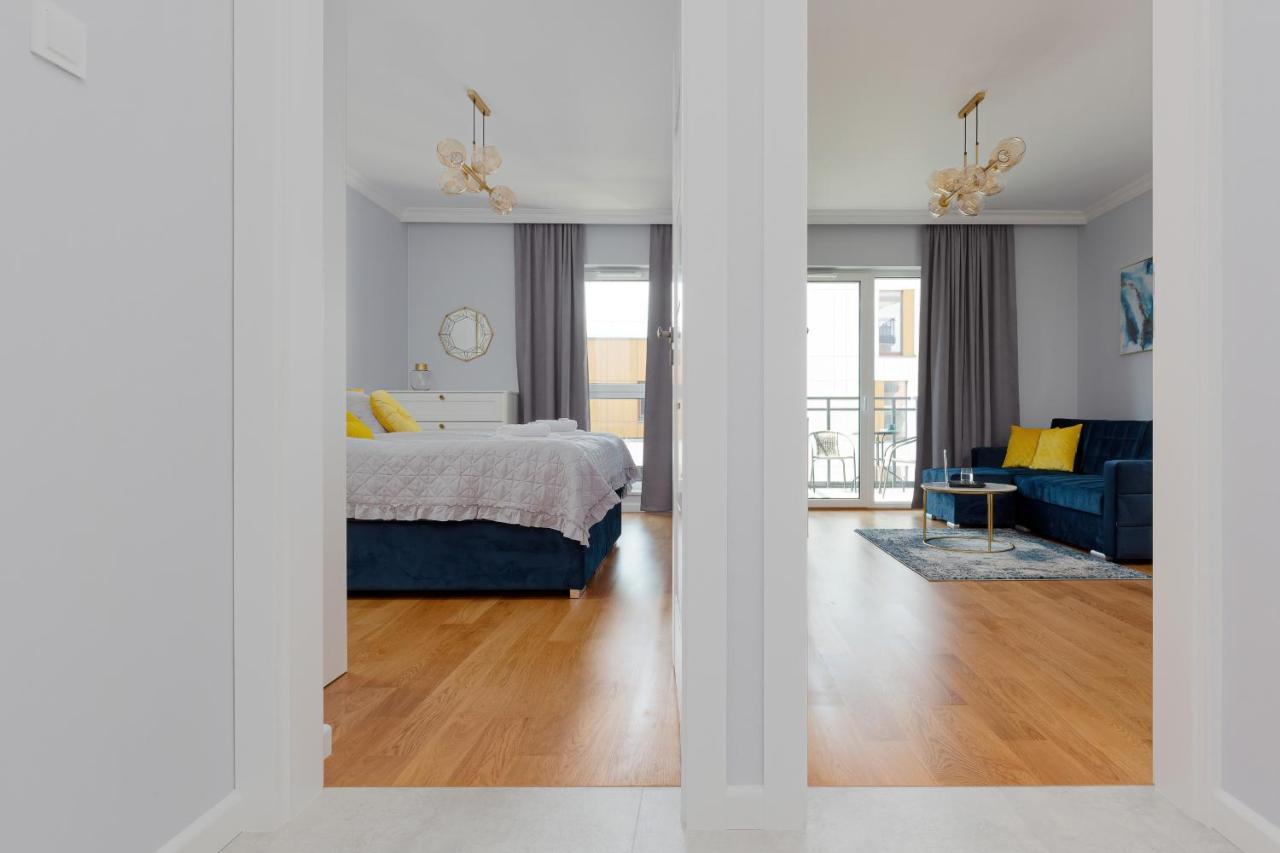 Apartament Dom Przy Okrzei By Renters Prestige Varsavia Esterno foto