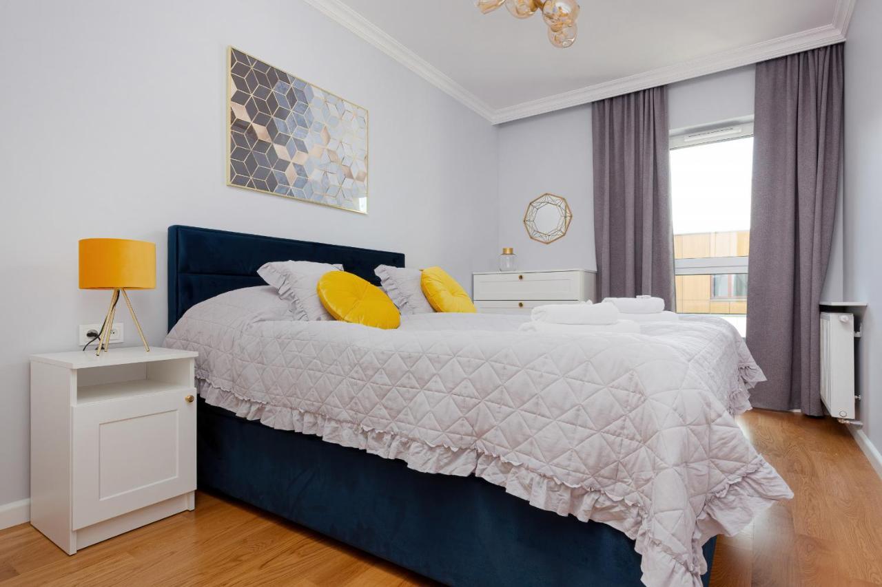 Apartament Dom Przy Okrzei By Renters Prestige Varsavia Esterno foto
